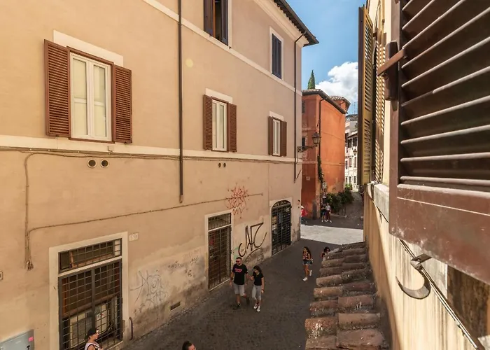 Vicolo Del Cinque Apartment Trastevere Rome, Italy