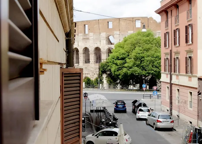 Colosseo Terrace Apartment Rome, Italy