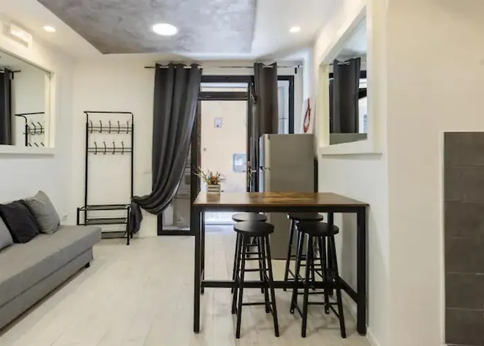 Historical Workshop Apartment - Fico Rome, Italy