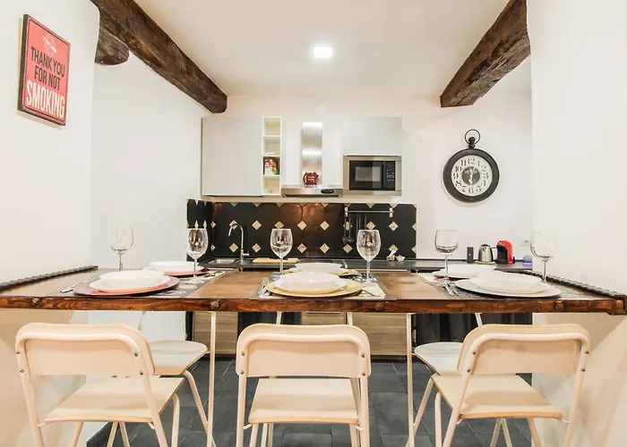 Charming Large Apartment - 3 Bedroom In Trastevere Roma, Italia