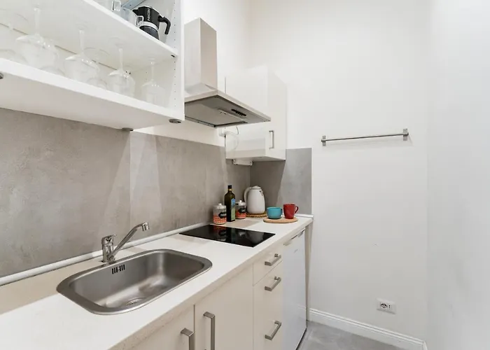 Famm Apartments - Charming And Cozy Flat At Pantheon Rome, Italy