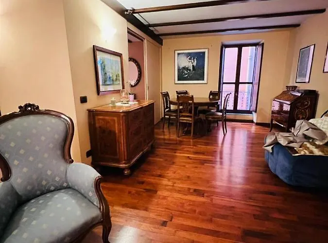Home Sweet Rome Coronari, Italia