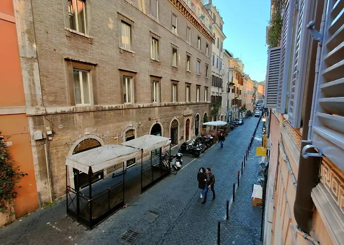 Maison Carolina Roma, Italia
