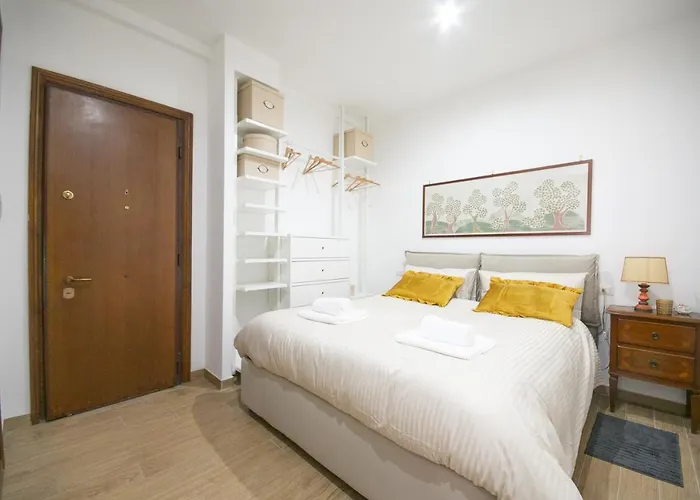 The Voice Of The Moon Apartment Rome, Italy