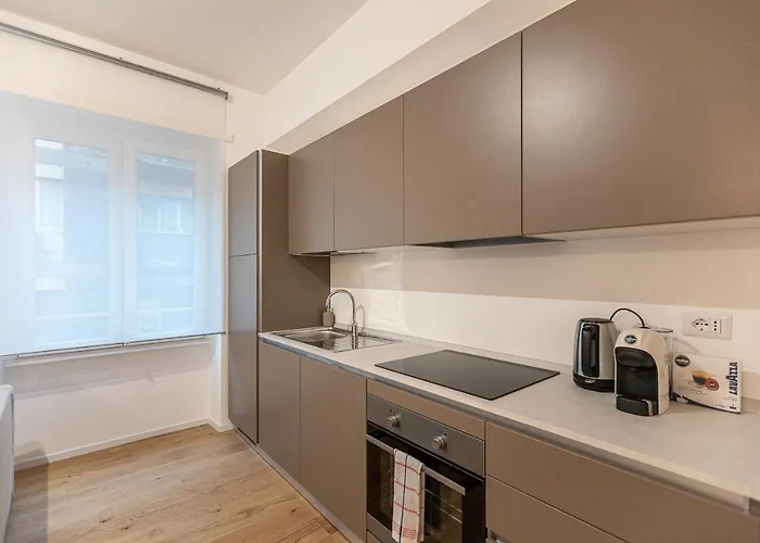 Province Apartment-Rental In Roma, Italia