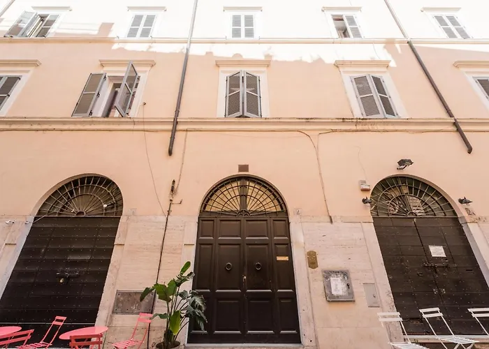 Appartamento via del Teatro Pace Roma, Italia