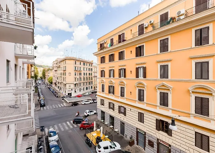 La Casa Di Andrea Ai Musei Vaticani 3 Roma, Italia