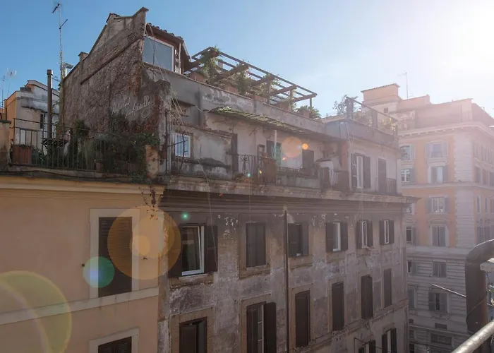 Urbana Rooftop Rome, Italy