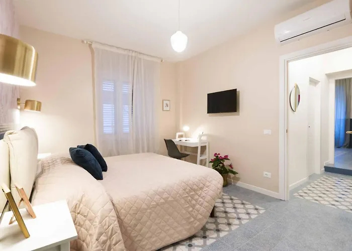 Vis Romae Luxury Apartments, Italy