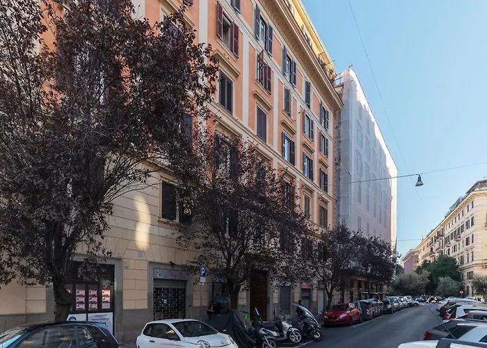Guesthost - Castel Sant'Angelo Cozy Apartment Rome, Italy