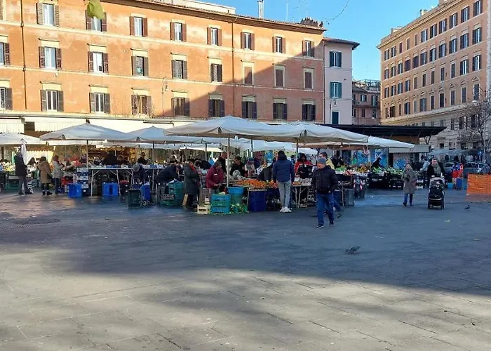 Alba Roma Holiday Home, Italia
