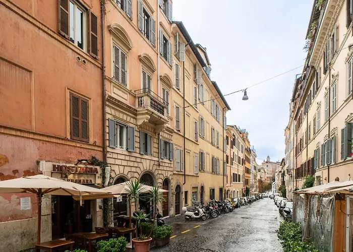 Appartamento Storico Vicinissimo Al Colosseo Roma, Italia
