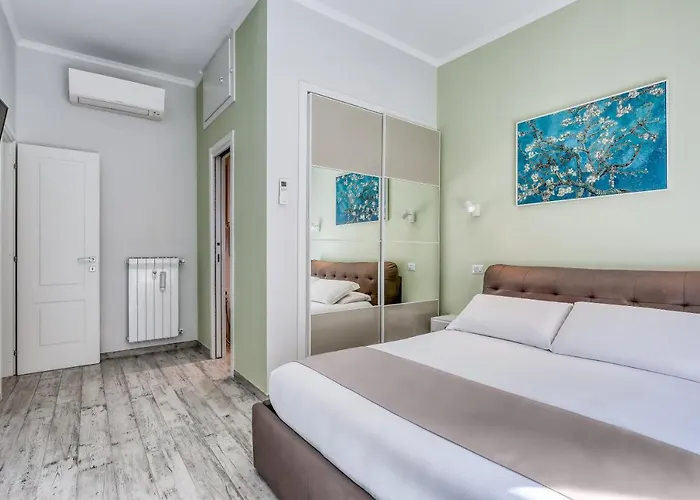 Re Di Roma Apartment, Italy