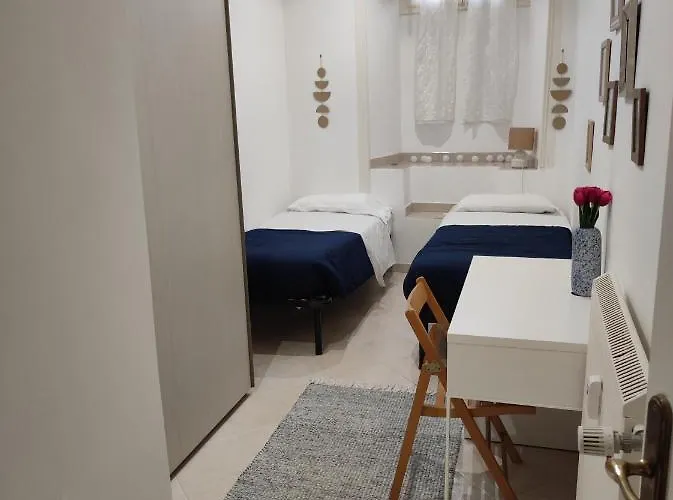 Home In Trastevere Testaccio Roma, Itália