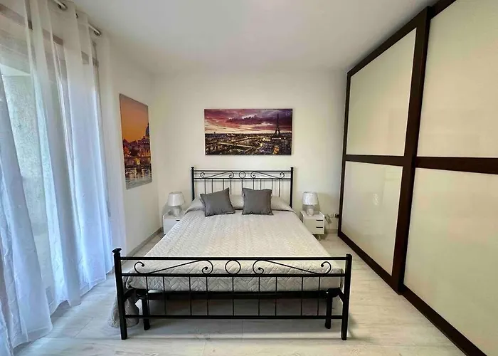 Appartamento Luminoso Domus Eur Roma, Italia