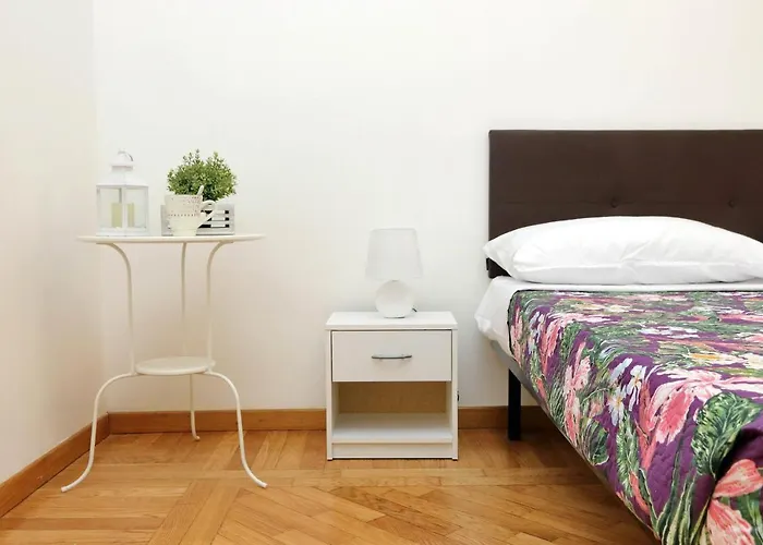 Sanctuary Home 32 Rzym, Włochy