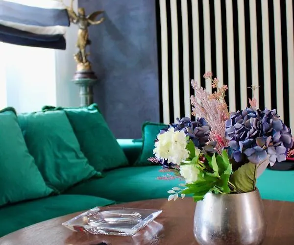 48 Fourty Eight Luxury Suites Rome, Italy