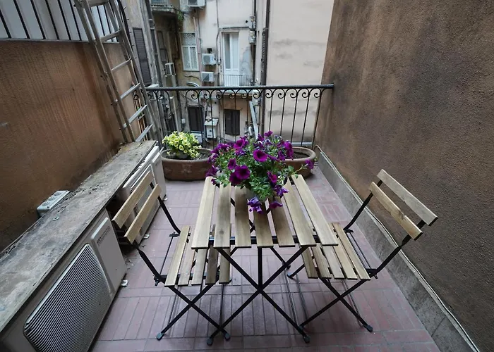 Holiday House Naiadis Roma, Italia