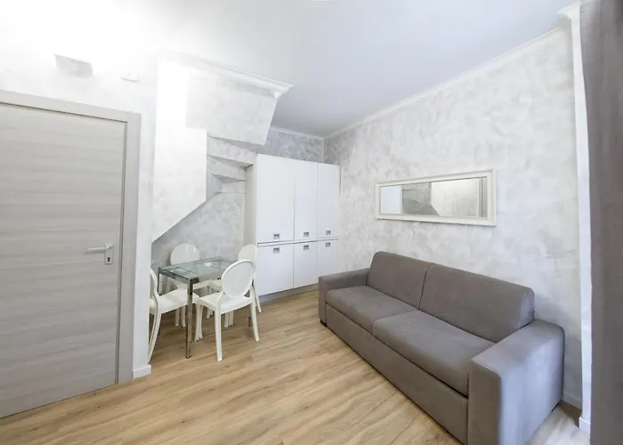 Domus Augustea 2 - 900 M A Piedi Dal Colosseo - Metro A 100 M Roma, Itália