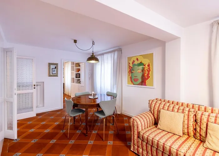 Parlamento Luxury Apartment Rome, Italy