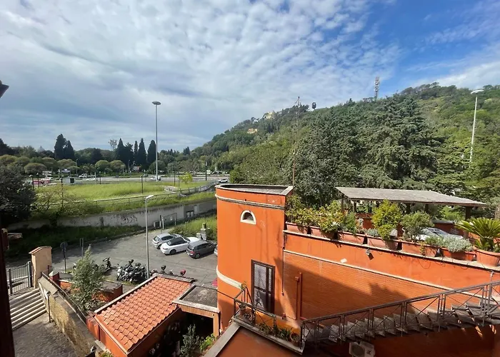 Casa Vittoria Stadio olimpico con panorama Roma, Italia