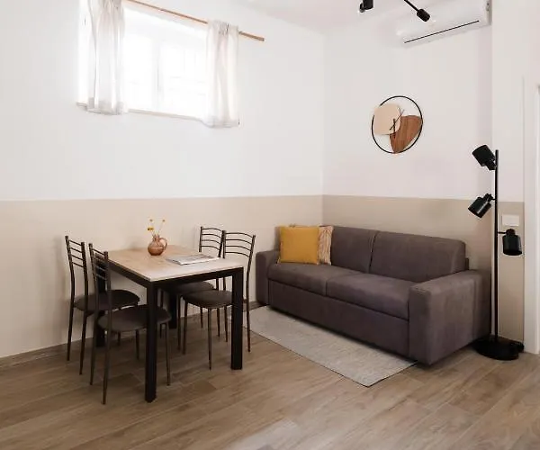 Japandi Space By Nosdom Properties Roma, Italia