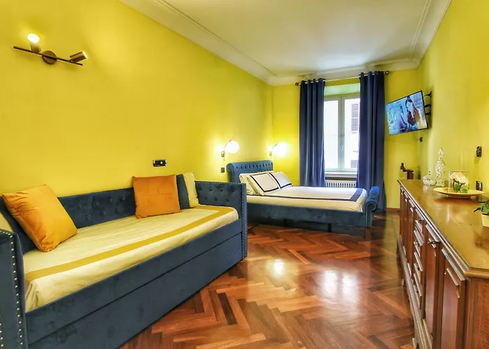 Large And Charming Apartment In Trastevere By Yourhost Rome, Italy