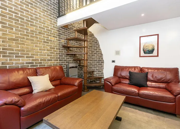 Mou Trastevere House By Rental In Rom, Italien