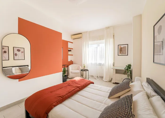 Maison Lumiere, Design Apt 5 Min From Tiburtina Station, Italia