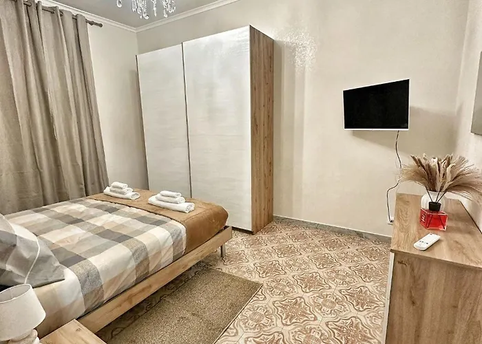 Maison Grimaldi Roma, Italia