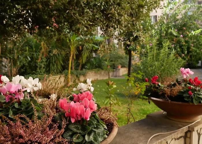 Vera Roma Suite&Apartment - Charming 3 Bedroom Apt - 20Min Walk From Colosseum, Italia