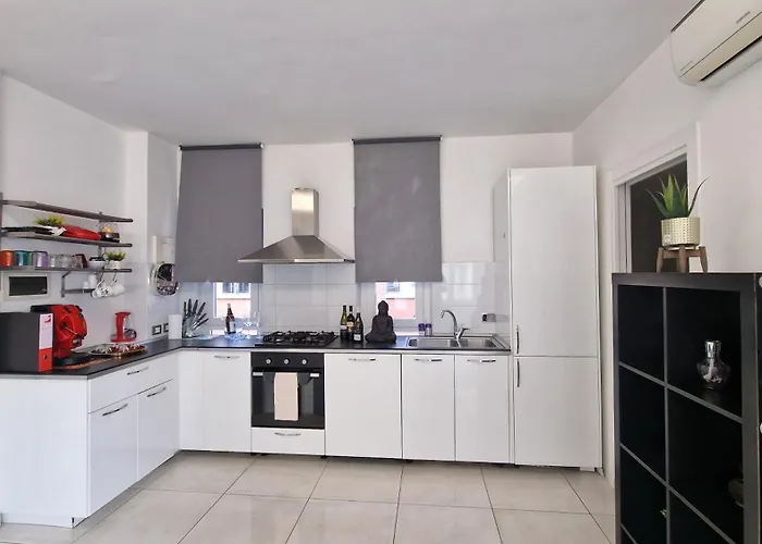 Lg Colosseum Rome Apartment, Włochy