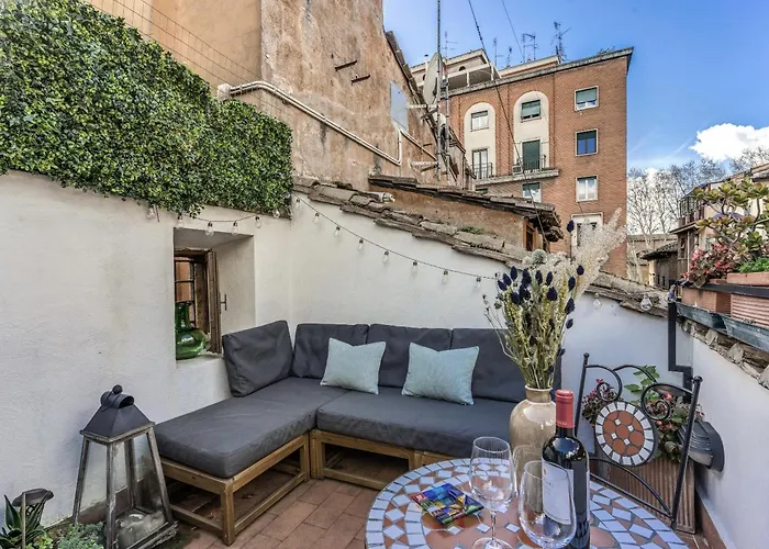 Maya Rhome Trastevere Rome, Italy