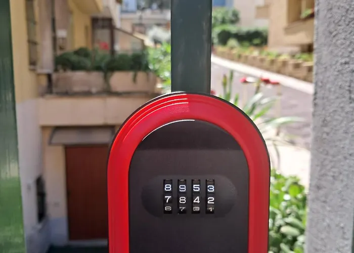Casa Di Lella Ai Musei Vaticani Rzym, Włochy