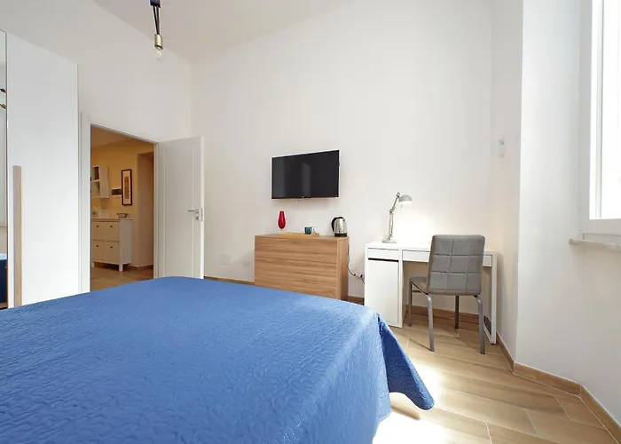 Prestigious Re Di Roma Apartment, Itália