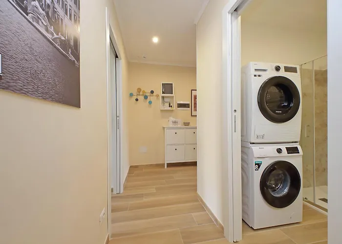 Prestigious Re Di Roma Apartment, Italia