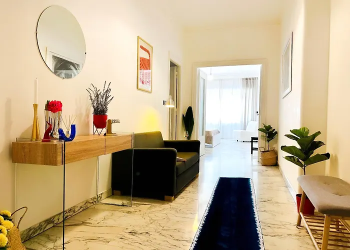 Gemma - Vatican Metro XL Apartment - 4 rooms- 13pax Roma, Italia