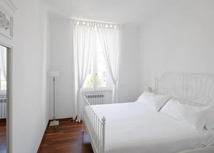 Borgo Pio Private Apartment Rome, Italy