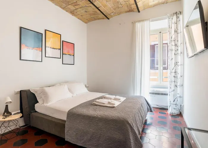 Half Palace, Relaxing Apartment In Rome San Lorenzo, Italia