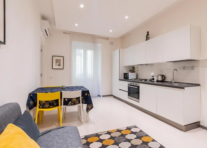 Mameli 56 - Apartment In Palazzo Storico Trastevere Rome, Italy