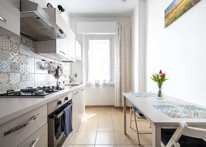Caracciolo Apartment - Metro San Giovanni Roma, Italia