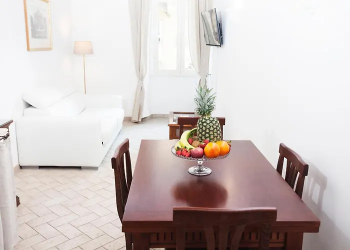 Tritone 91 Apartments Rzym, Włochy