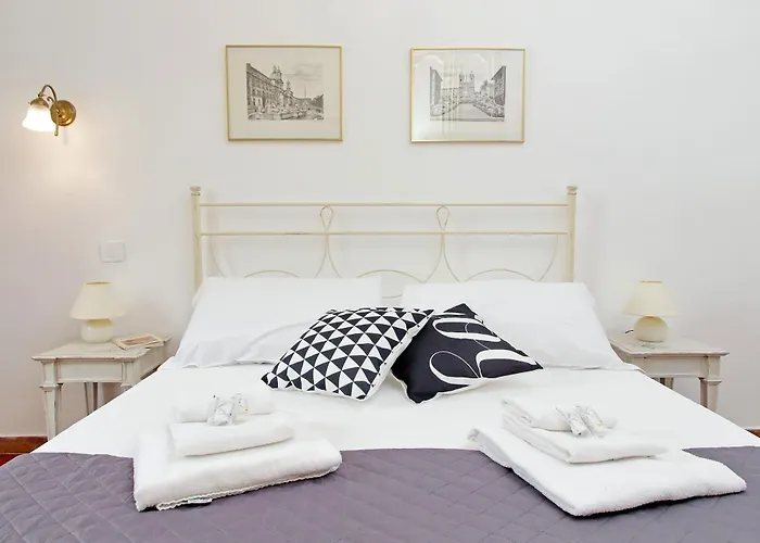 4Bnb - Queen Mary Vatican Home Roma, Italia