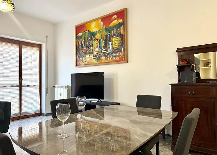 Casa sulle rive del Tevere Roma, Italia
