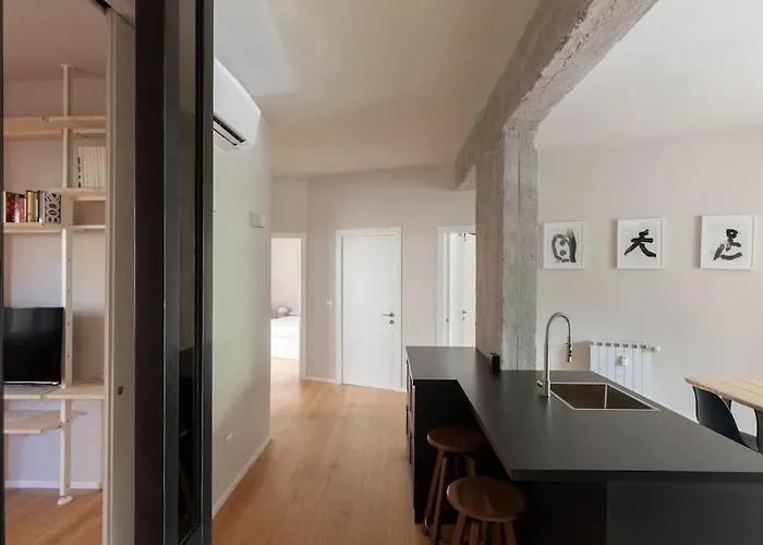 Modern Spacious Apartment On The Tevere Roma, Italia