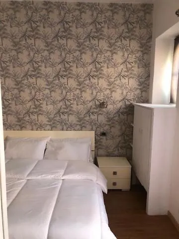 Mattia Home Roma, Italia