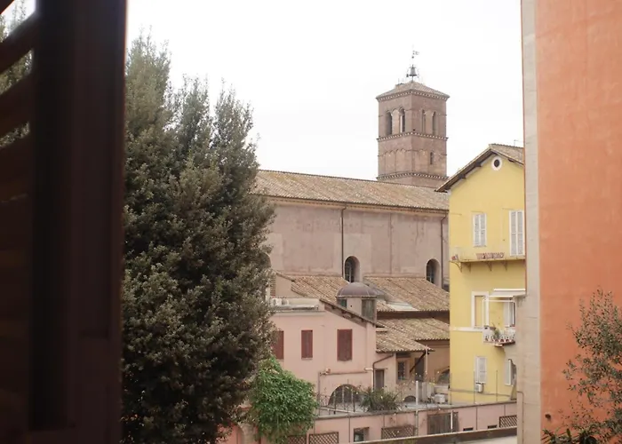 Lussuosa Casa Nel Cuore Di Trastevere Roma, Italia