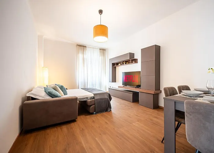 Elegant Stay In Rome-Metro Just 5 Minutes Away, Italia