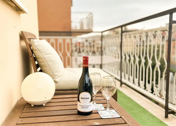 Eterna Roma Home, Italia