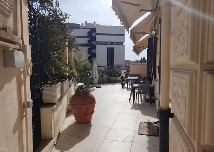 Domus Aurea B&B And Suites Roma, Italia
